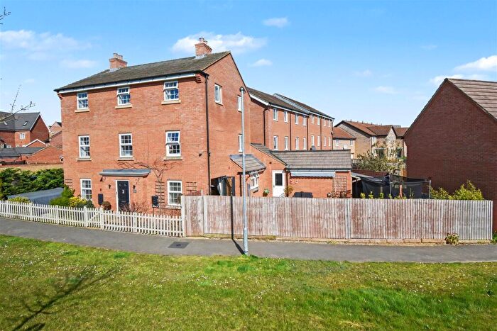 6 Bedroom Detached House For Sale In Preseli Walk, Corby, NN18