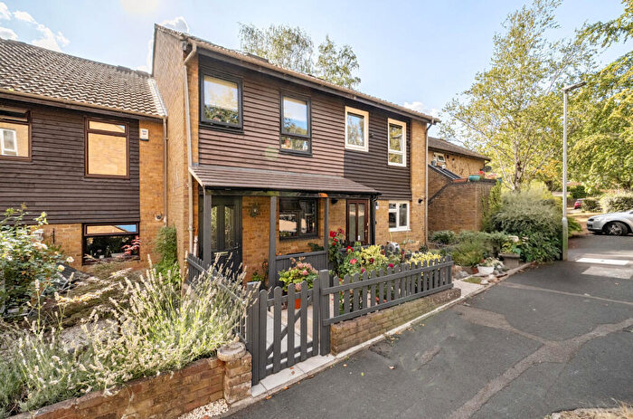 3 Bedroom Terraced House For Sale In Inchwood, Bracknell, Berkshire, RG12