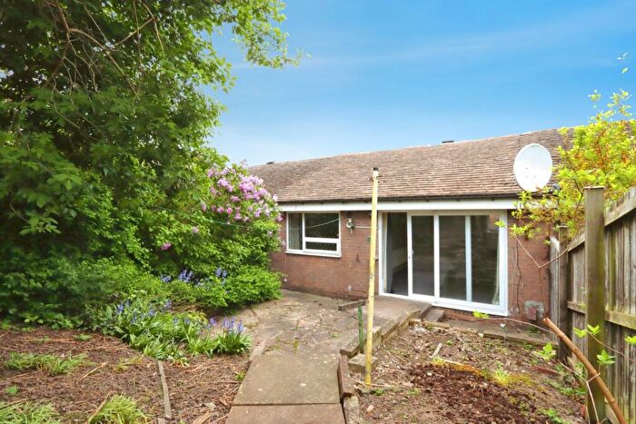 2 Bedroom Bungalow For Sale In Erskine View, Sheffield, S2