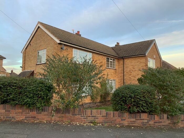 3 Bedroom Semi-Detached House To Rent In Denegate Drive, Birstall LE4