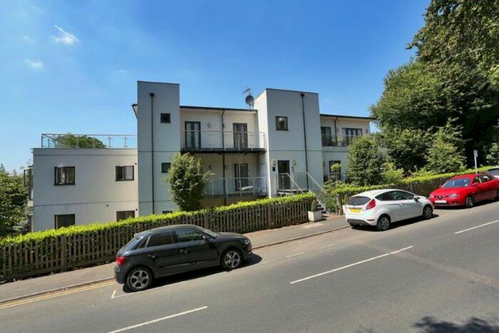 2 Bedroom Flat To Rent In Mount Harry Road, Sevenoaks, TN13