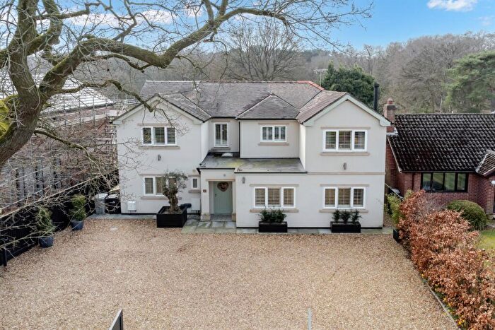 5 Bedroom Detached House For Sale In Northwich Road, Cranage, CW4