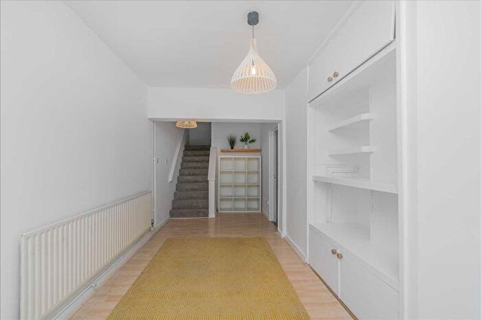 1 Bedroom Flat To Rent In Woodsyre, Sydenham Hill, SE26