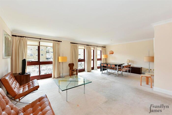 2 Bedroom Flat For Sale In Goodhart Place, Limehouse, E14