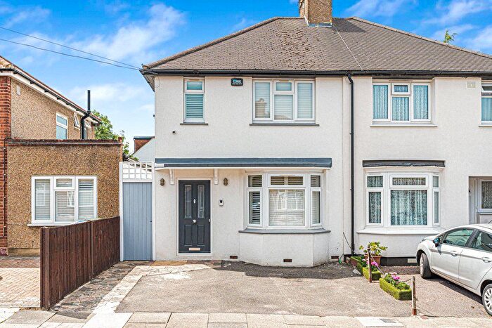 3 Bedroom Semi-Detached House For Sale In Maythorne Close, Watford, Hertfordshire, WD18