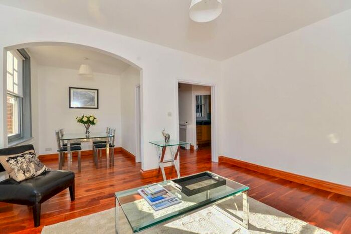 4 Bedroom Maisonette To Rent In Harrington Road, South Kensington, London, SW7