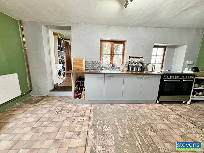 3 Bedroom End Of Terrace House For Sale In High Street, Hatherleigh, Okehampton, Devon, EX20