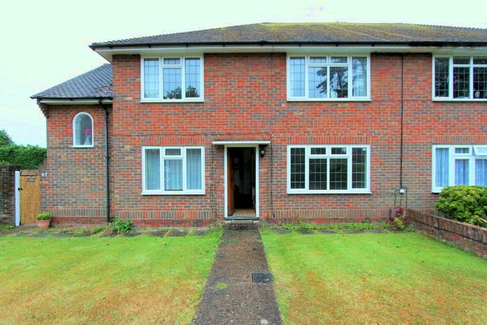 2 Bedroom Flat To Rent In Upper Brighton Road, Worthing, BN14