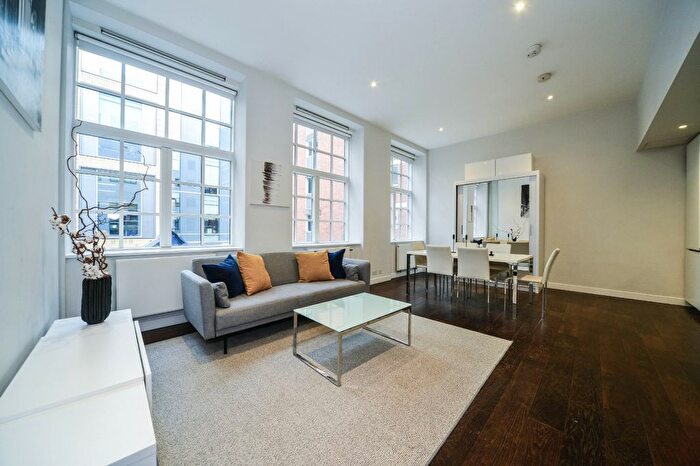 1 Bedroom Flat For Sale In Picton Place, London, W1U