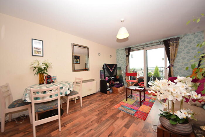 2 Bedroom Apartment To Rent In City Gate House, Gants Hill, IG2