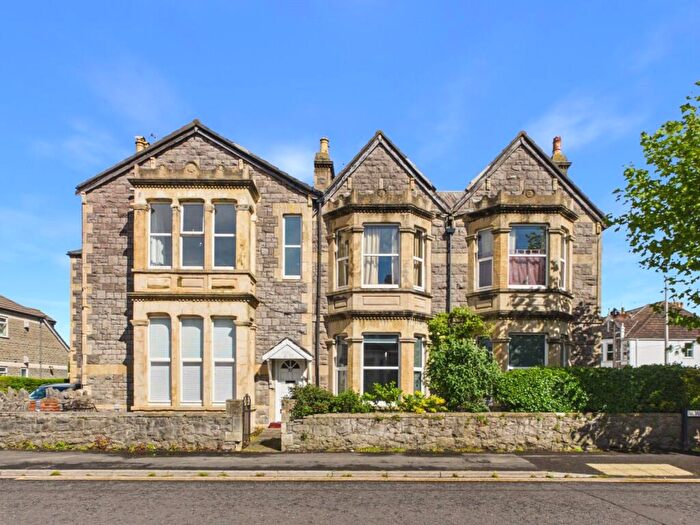 2 Bedroom Apartment For Sale In Walliscote Road, Weston-super-Mare, North Somerset, BS23