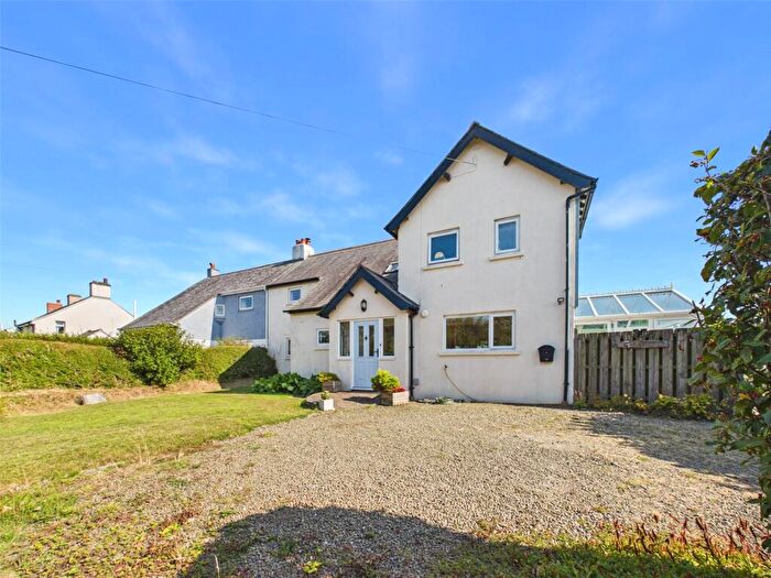 4 Bedroom Semi-Detached House For Sale In Hersham, Bude, Cornwall, EX23