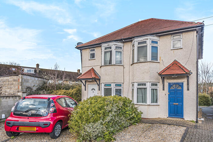 Studio To Rent In Laburnum Place, Forest Road, Risinghurst, OX3