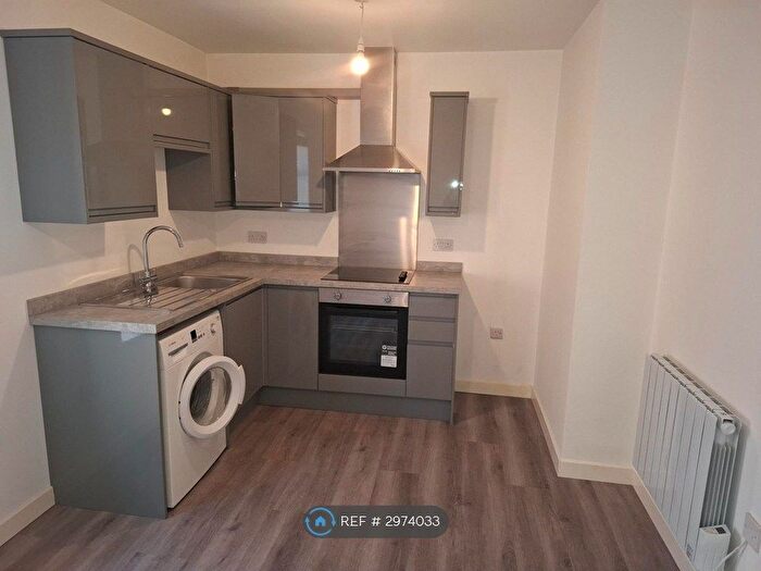 1 Bedroom Flat To Rent In Charminster Road, Bournemouth, BH8