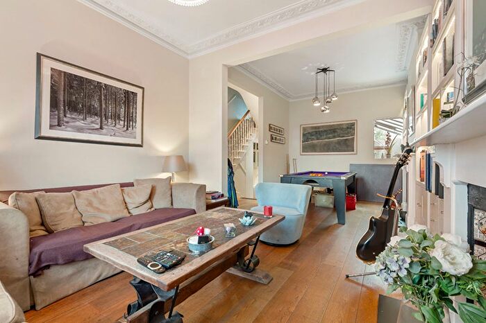 4 Bedroom Terraced House For Sale In Bishops Road, Fulham, SW6