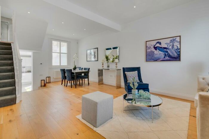 3 Bedroom End Of Terrace House To Rent In Bride Street, N7