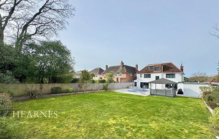 5 Bedroom Detached House For Sale In Littledown Drive, Littledown, Bournemouth, BH7