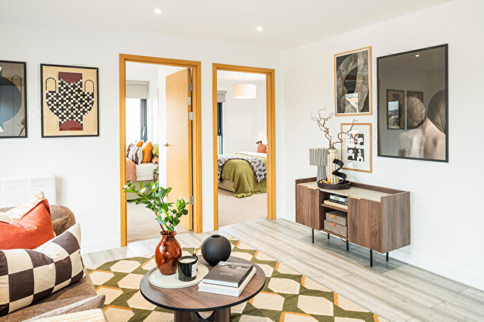 2 Bedroom Apartment To Rent In The Radiant, Kirkstall Road, Leeds, West Yorkshire, LS3