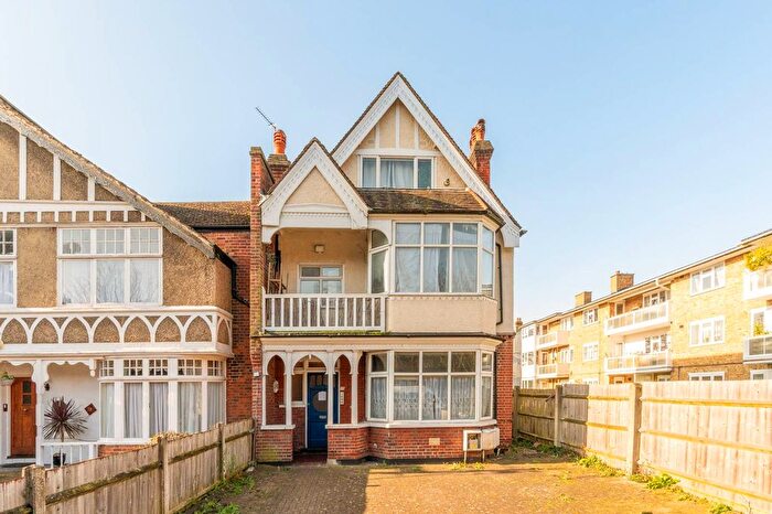1 Bedroom Flat To Rent In Thrale Road, Streatham, London, SW16