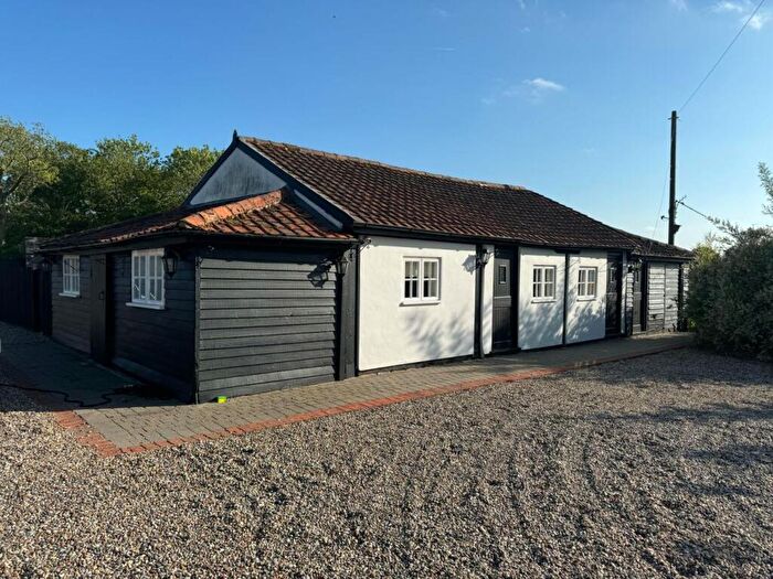 2 Bedroom Bungalow To Rent In Chalks Farm, Leaden Roding, CM6