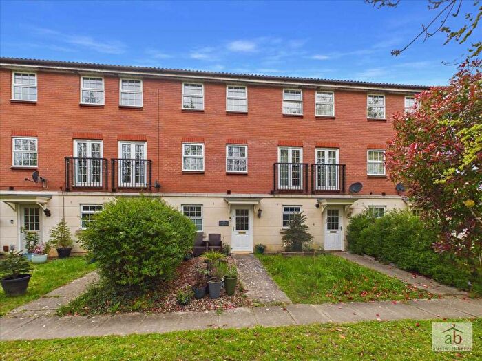 4 Bedroom Town House For Sale In Baird Grove, Grange Farm, Kesgrave, IP5