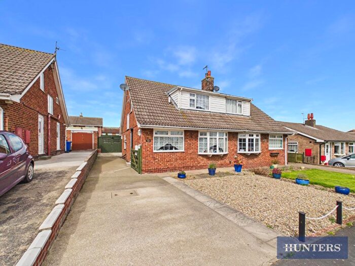 4 Bedroom Semi-Detached Bungalow For Sale In Bardney Road, Hunmanby, Filey, YO14
