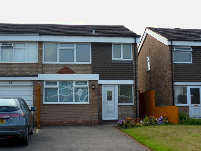 3 Bedroom Semi-Detached House To Rent In Rowland Avenue, Polesworth, Tamworth B78