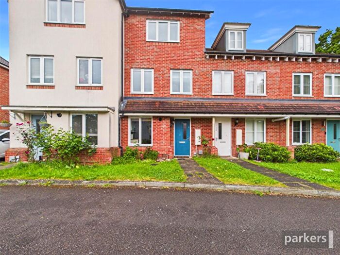 4 Bedroom Terraced House For Sale In Dahlia, Woodley, Reading, Berkshire, RG5