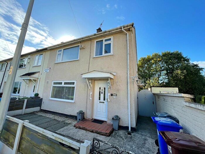 3 Bedroom End Of Terrace House For Sale In Lenham Walk, Manchester, M22