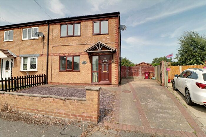 3 Bedroom Semi-Detached House For Sale In Fulford Crescent, New Holland, Barrow-upon-Humber, Lincolnshire, DN19