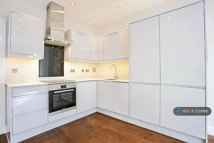 2 Bedroom Flat To Rent In The Braccans, Bracknell, RG12