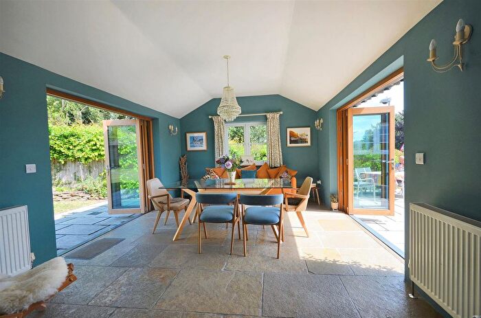 4 Bedroom Detached House For Sale In Cross Lanes, Melcombe Bingham, DT2