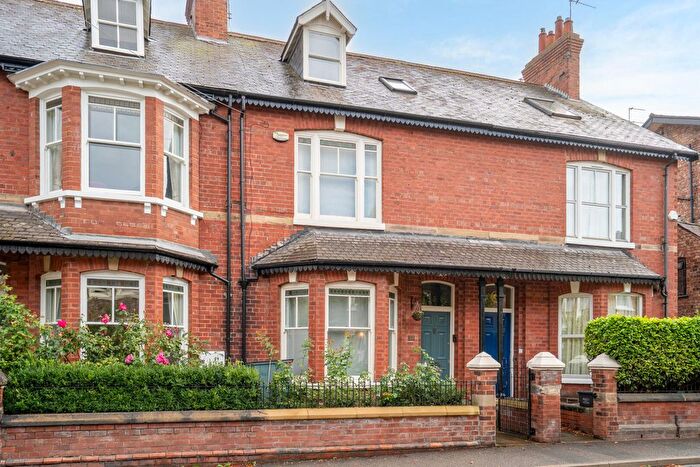 4 Bedroom Terraced House For Sale In Burton Stone Lane, York, YO30