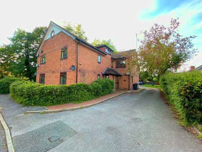 1 Bedroom Flat To Rent In Eastwood Road, Bramley, Guildford, GU5