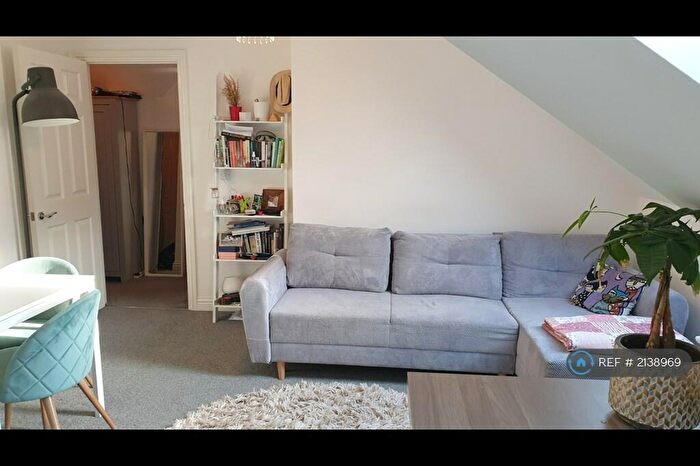 2 Bedroom Flat To Rent In Bethel Road, Bristol, BS5