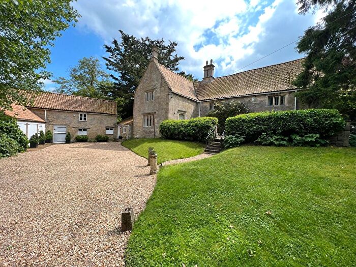 7 Bedroom Detached House For Sale In High Street, Castle Bytham, Grantham, Lincolnshire, NG33