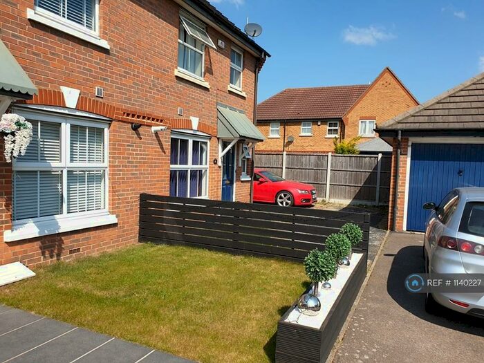 3 Bedroom Semi-Detached House To Rent In Francisco Close, Chafford Hundred, Grays, RM16