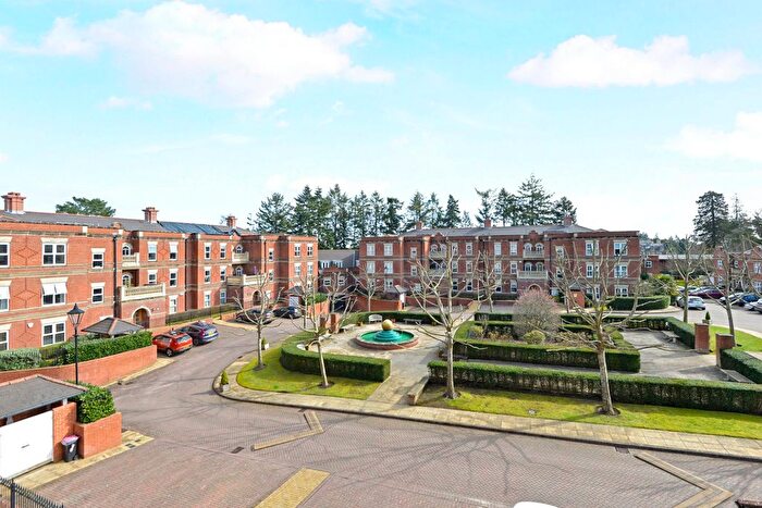2 Bedroom Flat For Sale In Wormley, Godalming, Surrey, GU8
