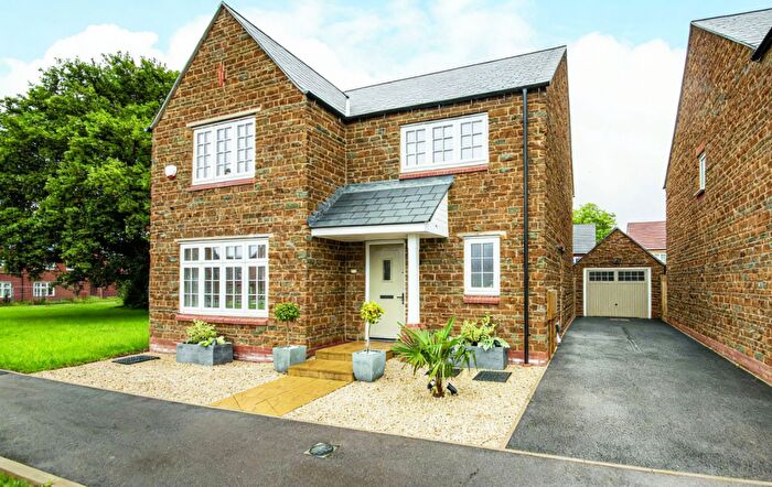 4 Bedroom Detached House For Sale In Tyrrell Road, Banbury, OX16