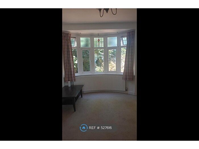 3 Bedroom Semi-detached House To Rent In Wellingborough, Northamptonshire, NN8