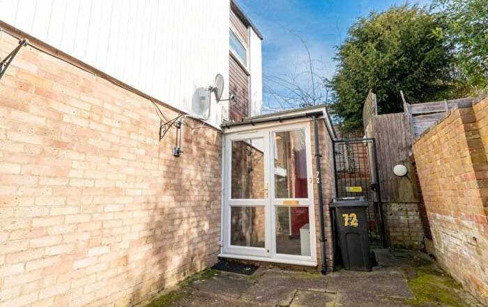 2 Bedroom Maisonette For Sale In Greenview Avenue, Shirley, Croydon, CR0