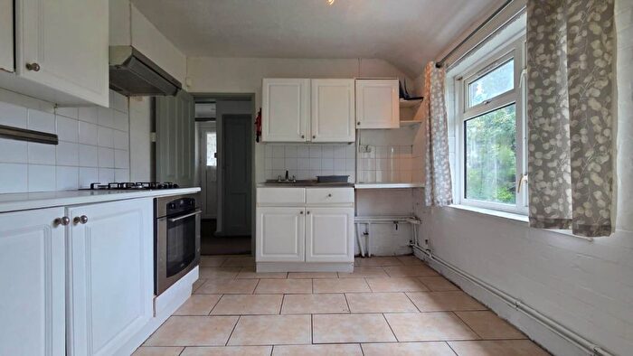 1 Bedroom Flat For Sale In Flamstead Road, Becontree, RM9