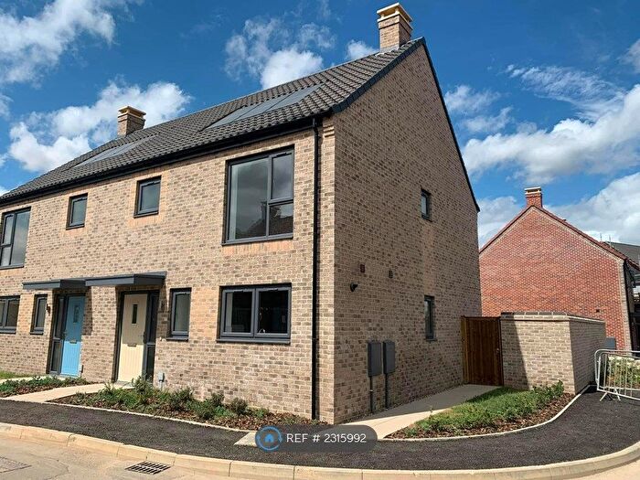 3 Bedroom Semi-Detached House To Rent In Limbert Road, Cringleford, Norwich, NR4