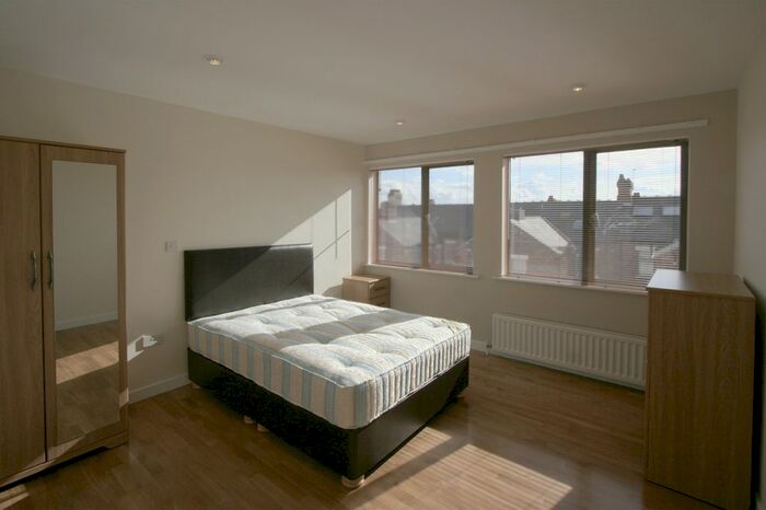 1 Bedroom Flat To Rent In Grosvenor Road, Jesmond, Newcastle Upon Tyne, NE2