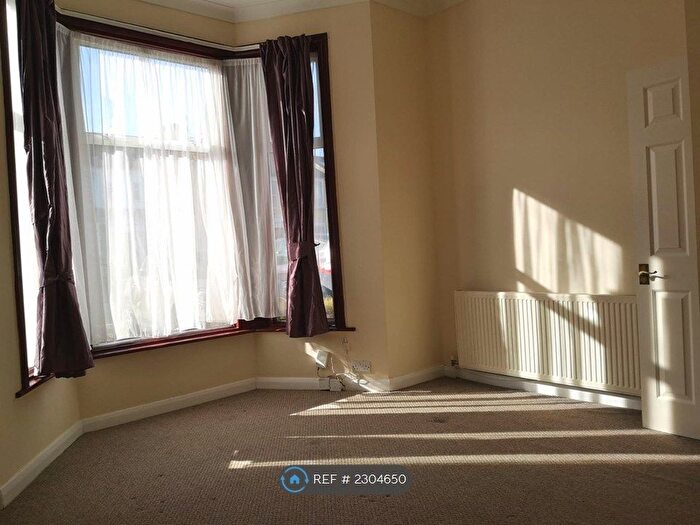 1 Bedroom Flat To Rent In Belgrave Road, Iford, IG1