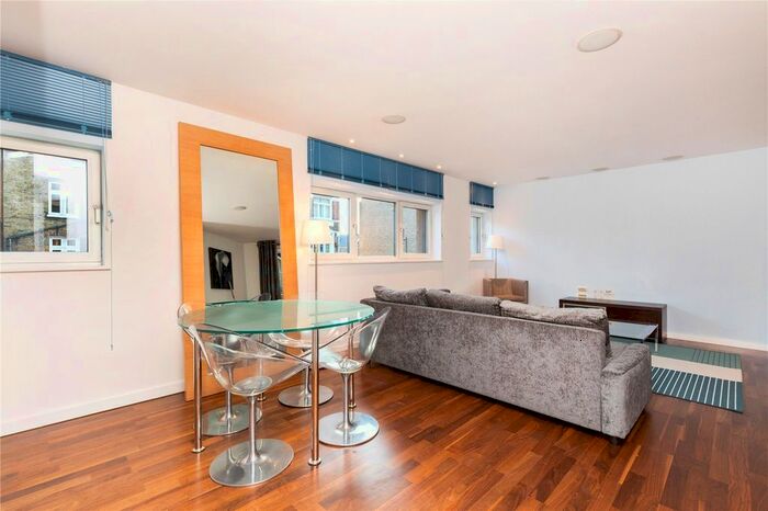 2 Bedroom Flat To Rent In Islington On The Green, A Islington Green, Angel, Islington, London, N1