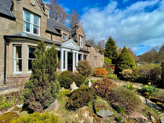 5 Bedroom Detached House For Sale In Turnerhall House, Cambus O'may, Ballater., AB35