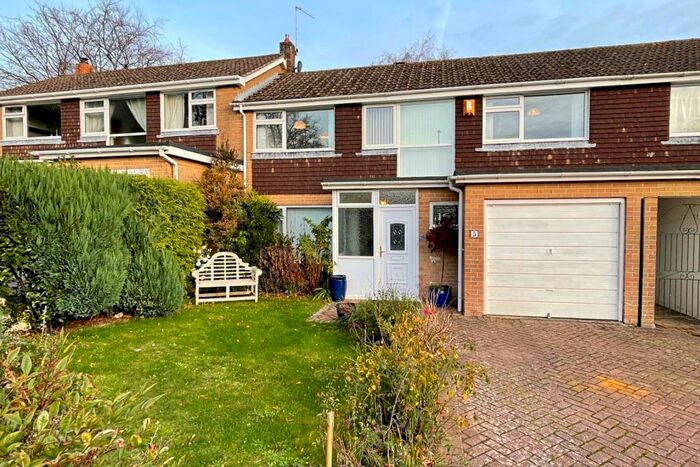 3 Bedroom Terraced House To Rent In Wimborne, BH21