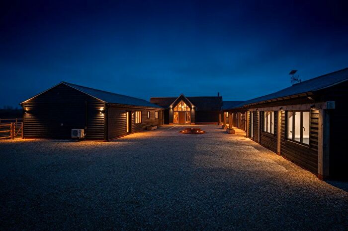 5 Bedroom Barn Conversion For Sale In Barnhall Road, Tolleshunt Knights, Maldon, CM9