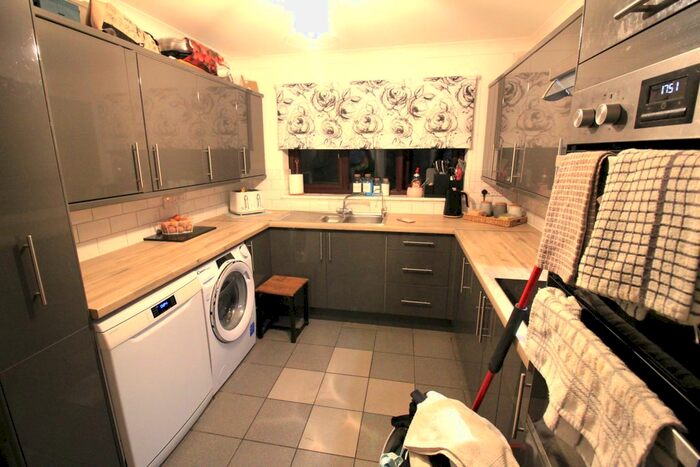 4 Bedroom Detached House To Rent In Holt Road, Norwich, NR10